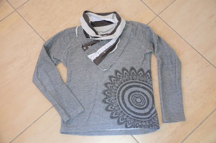 Pull 10 ans desigual
