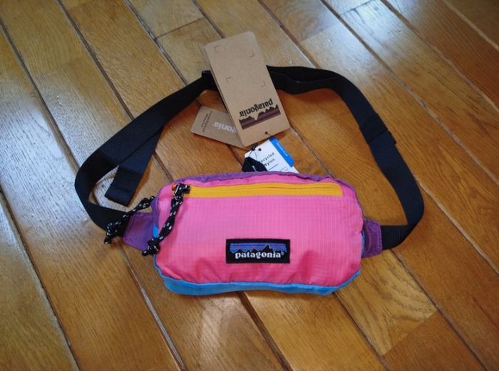 Sac banane Patagonia ultralight black hole 1L