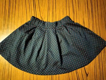 Jupa patineuse bleu marine avec des petits cœurs rouges marque U