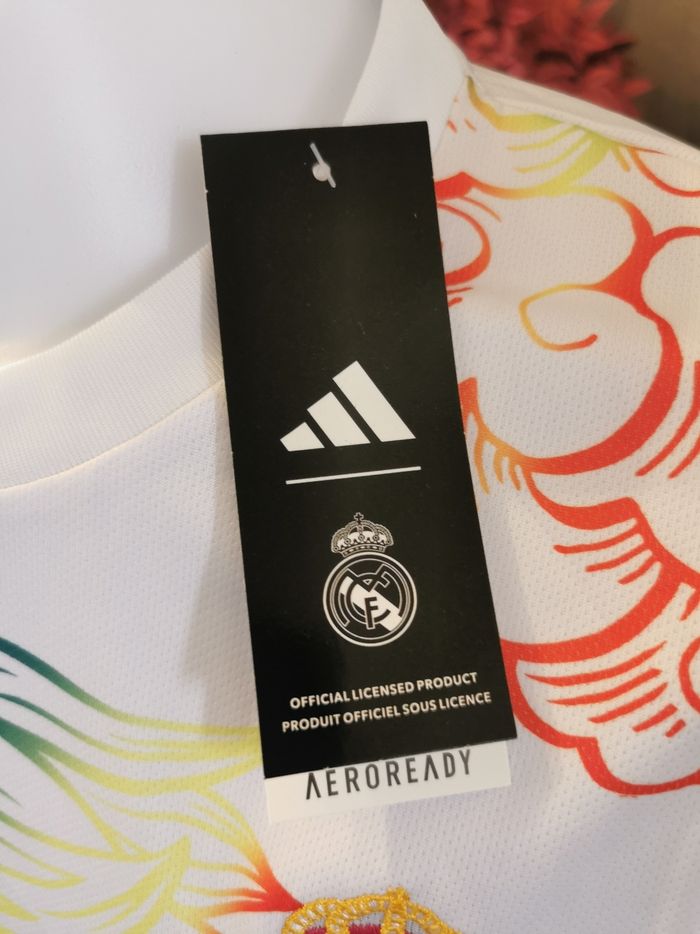 Maillot de foot Réal Madrid - photo numéro 3