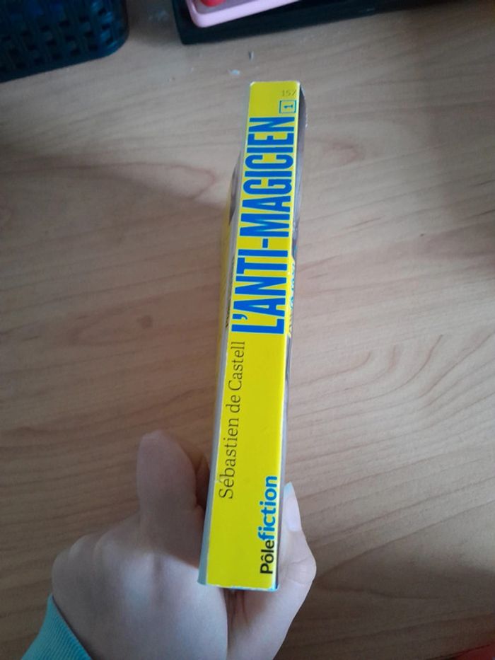Livre l'anti-magicien - photo numéro 2