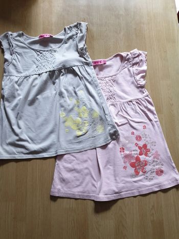 lot de 2 t shirt motifs fleurs