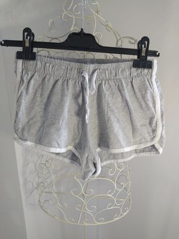 Short gris plage