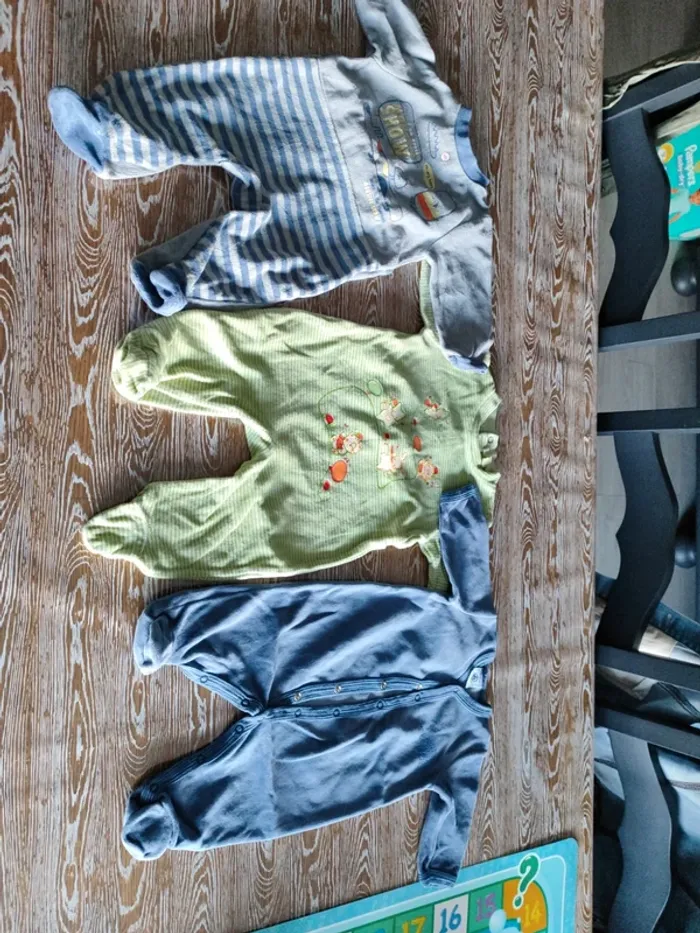 đ lots de 3 pyjamas 3 mois đ - photo numĂ©ro 2