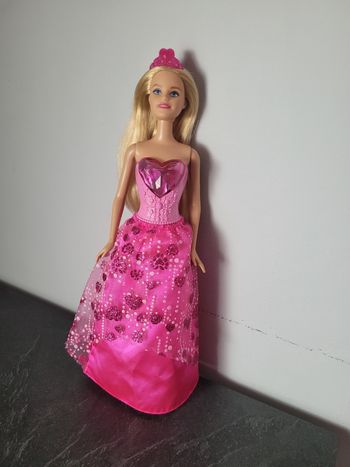 Barbie Princesse Dreamtopia motif Cœur - Mattel 2015