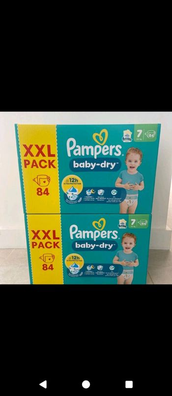 Lot de 2 cartons Pampers xxl taille 7