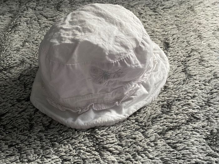 Chapeau en tissus blanc - taille 51