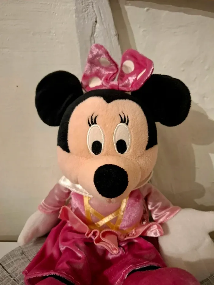Peluche Minnie princesse - photo numéro 3