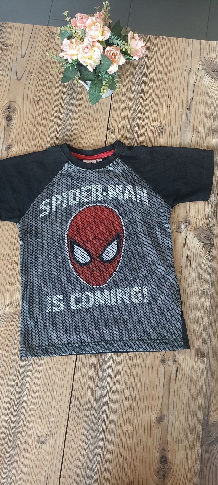 T-shirt 8 ans Spiderman