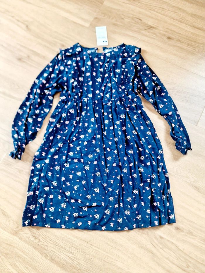 Robe printanière neuve - photo numéro 3