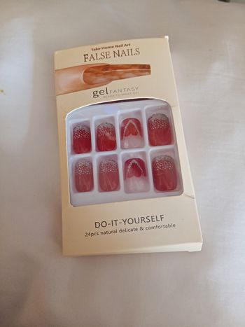 Ensemble manucure Faux ongles neuf