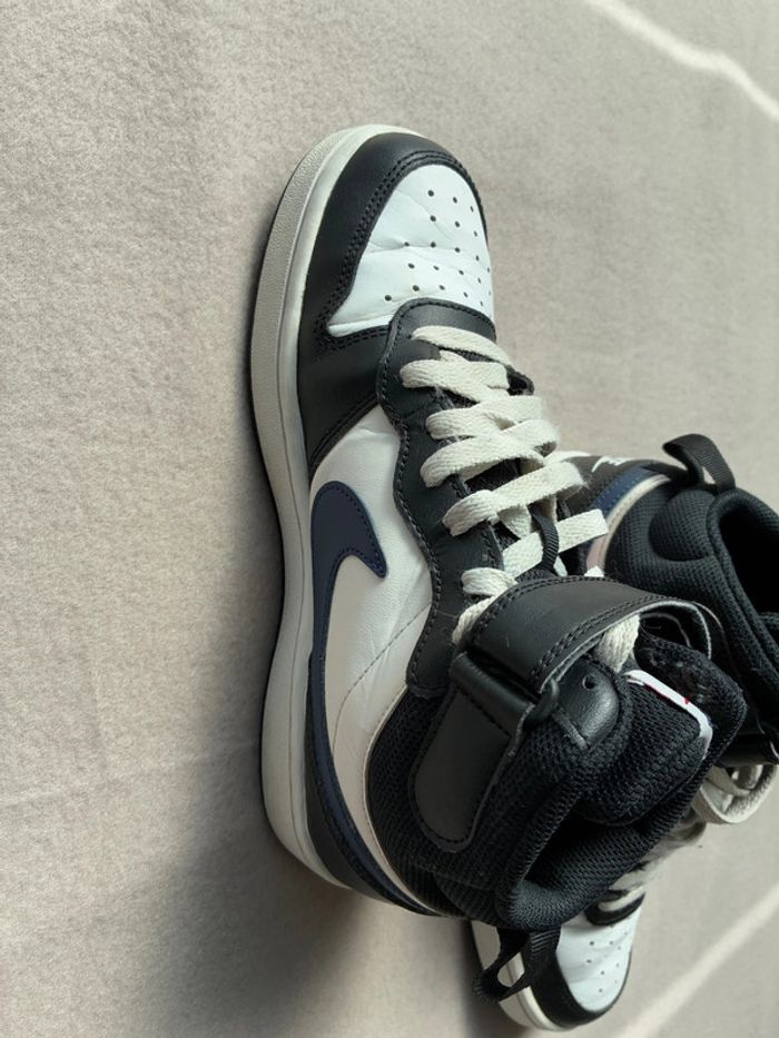 Nike court Borough Mid 2 noir et blanc homme taille 39 en très bon état - photo numéro 7