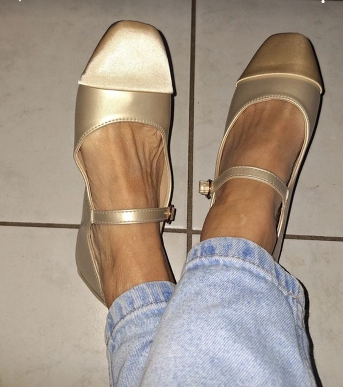 Ballerines  couleur doré  neuves - photo numéro 5