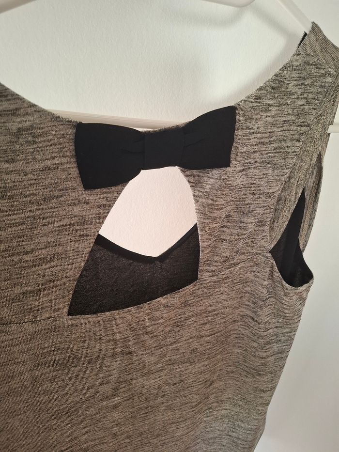 Debardeur avec noeud papillon dans le dos - photo numéro 5