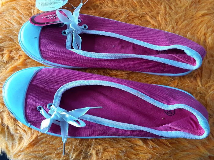 Ballerines en toiles neuves - photo numéro 2