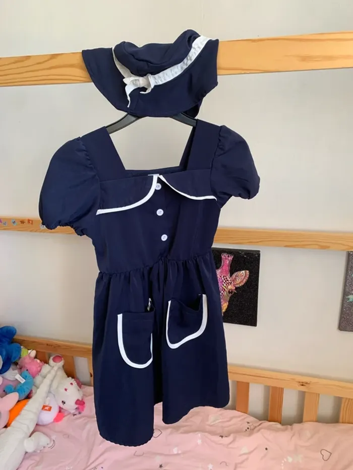 Robe et chapeau