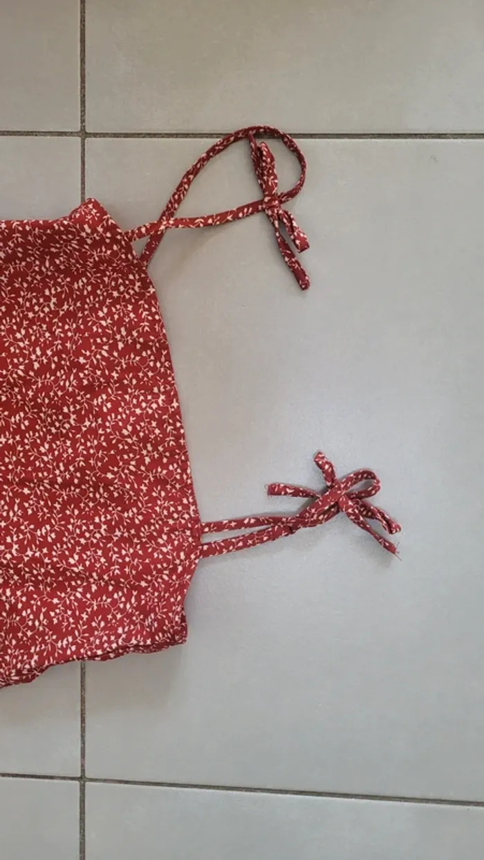 Robe fleurie rouge - photo numéro 3