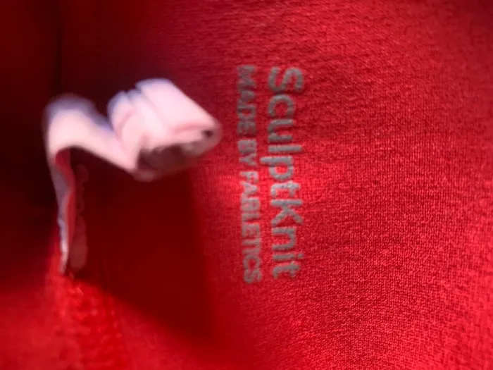 👩 Legging sport rouge – Fabletics – T.S - photo numéro 3