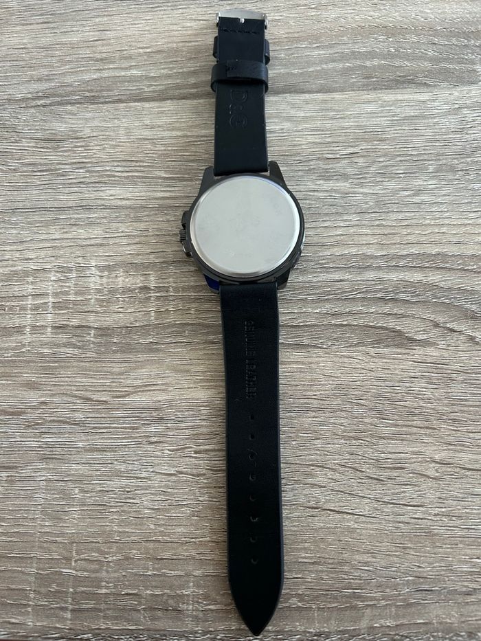 Montre D&G neuve jamais portée - photo numéro 4