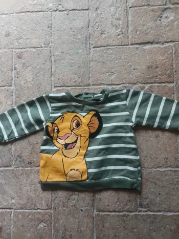 🌹pull Disney 6 mois 🌹