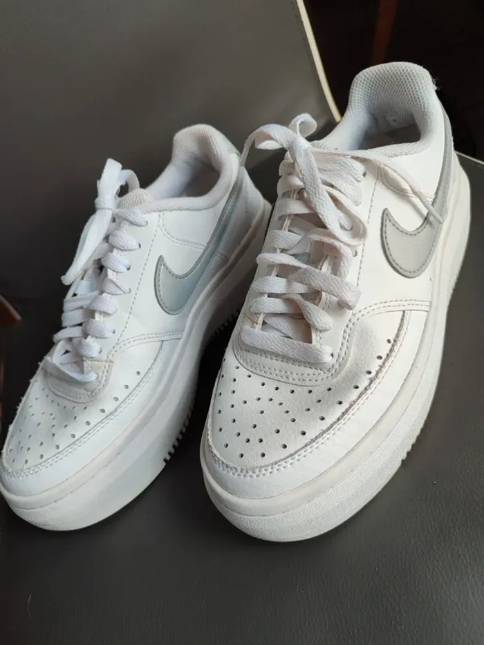 Baskets Nike court - photo numéro 3