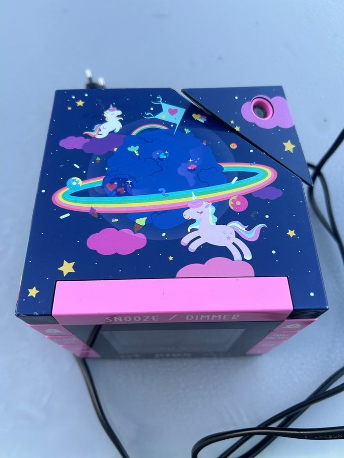 Réveil avec projection mural - photo numéro 2