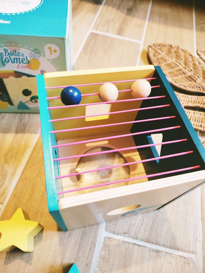 ⭐ Cube boîte à formes multi activités en bois marque Vilac - photo numéro 4