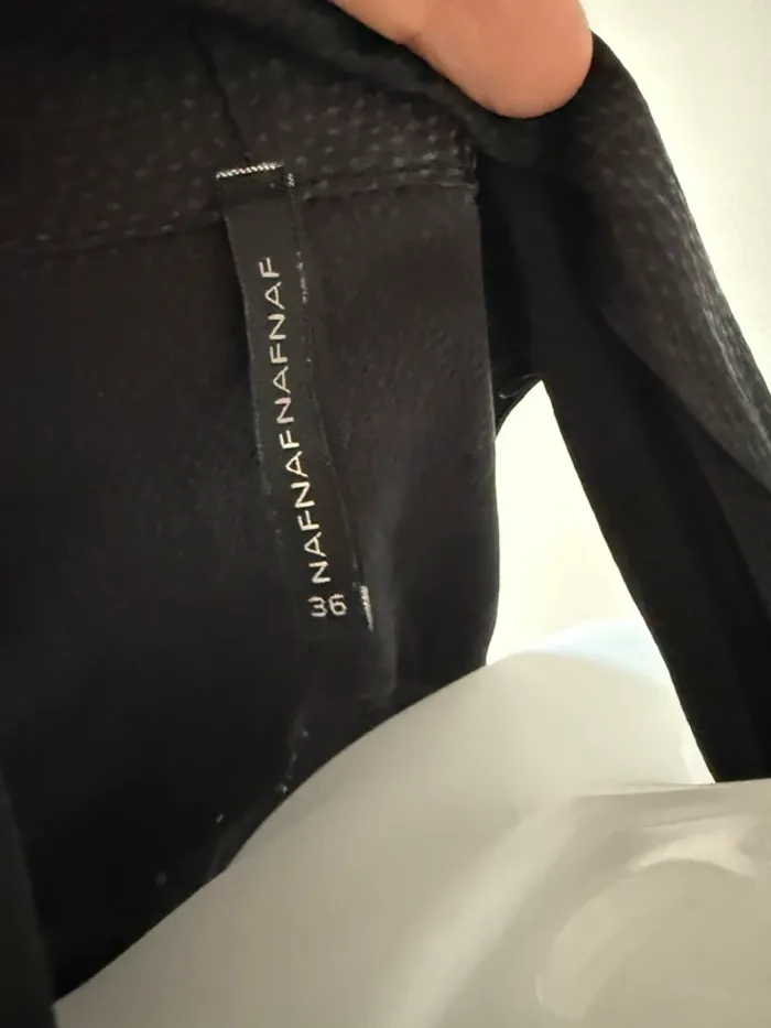 Robe noire naf naf en bon état taille 36 - photo numéro 6