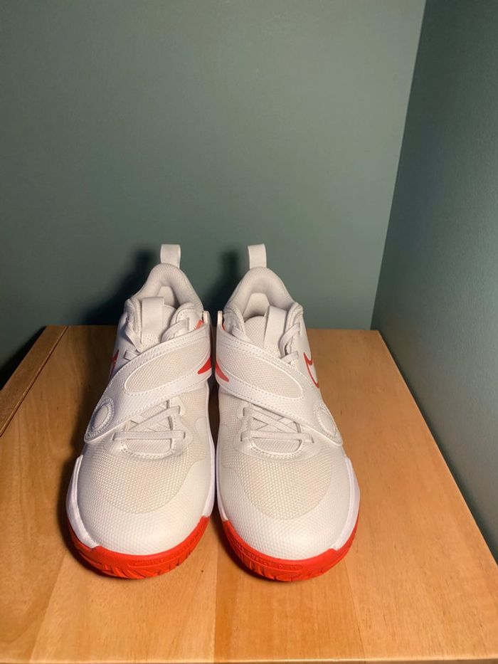 Nike hustle taille 39 - photo numéro 3
