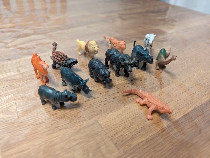 Lot de 12 animaux - photo numéro 3