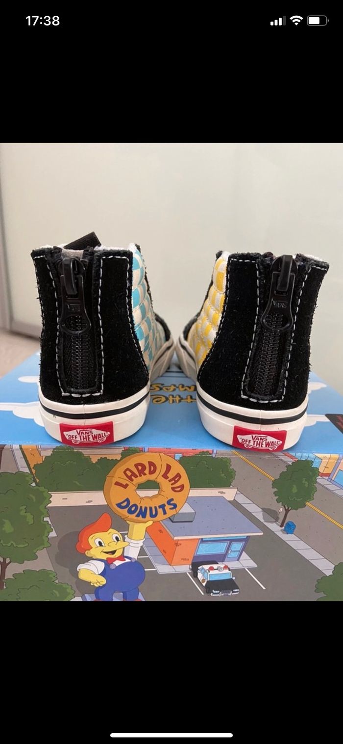 Baskets Vans Sk8 hi the simpsons 22,5 - photo numéro 4