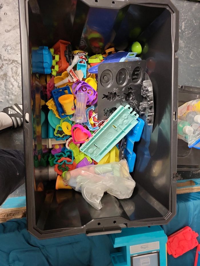 Lot divers activité pate a modeler - photo numéro 2