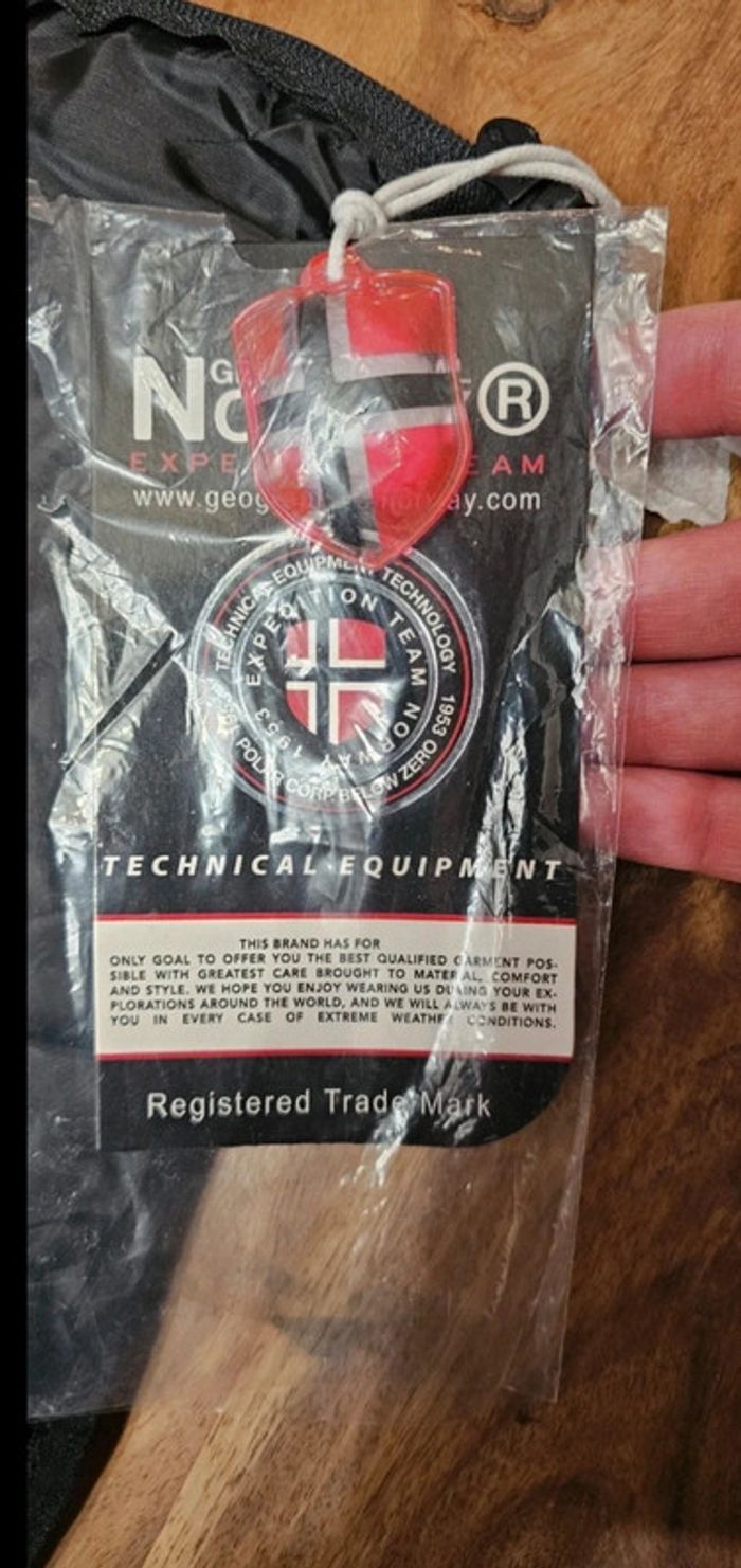 Doudoune légère noire femme Geographical Norway taille M - photo numéro 6
