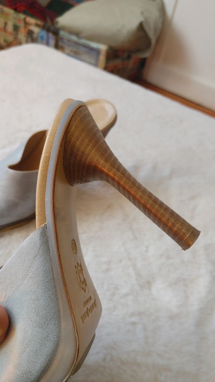 Magnifique escarpins mule en excellent état vintage en cuir bleu - photo numéro 12