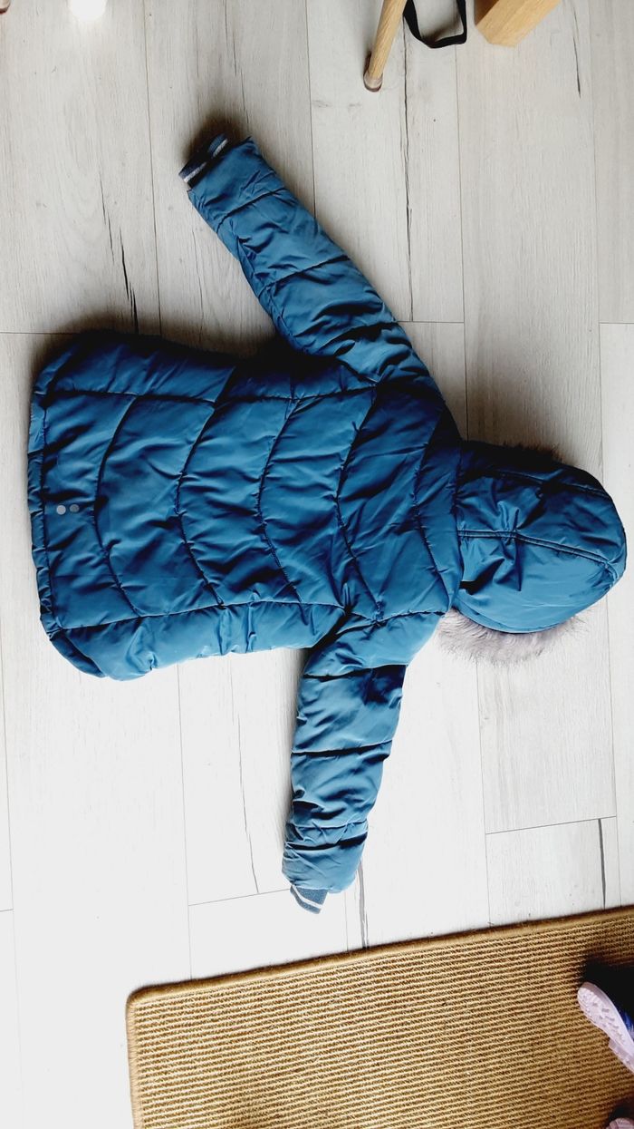 Vêtement fille manteau chaud hiver à capuche amovible bleu Okaïdi 4 ans - photo numéro 7