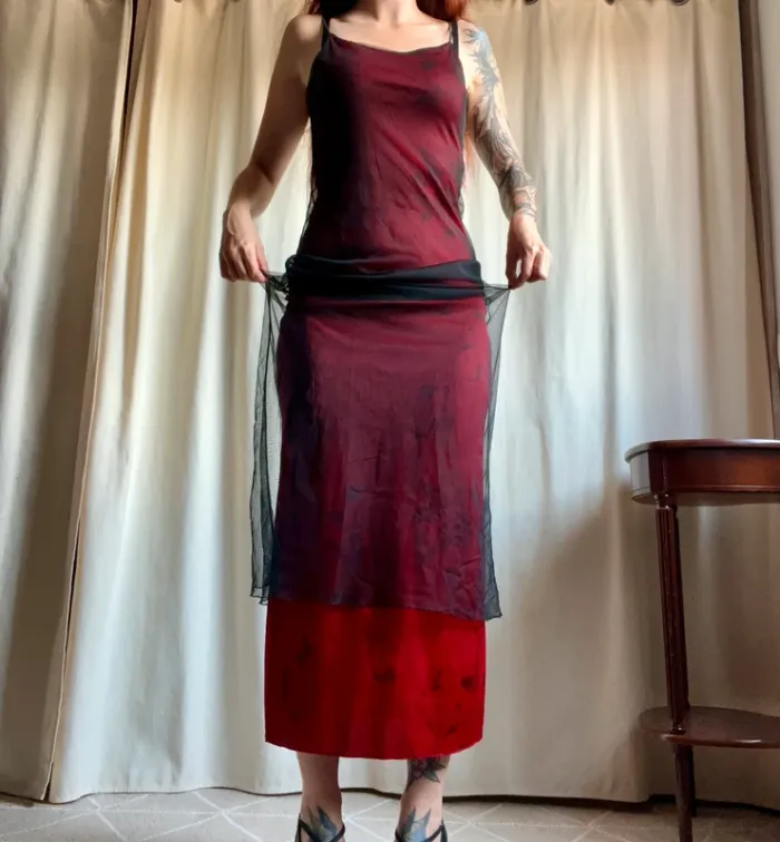Sublime robe mesh bordeaux Vampire Goth Whimsigoth vintage 90s - Taille S - photo numéro 2