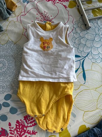 Body avec T-shirt attaché