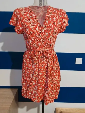 Magnifique robe courte et sa ceinture assortie rouge orangé fleurie femme taille 38/40