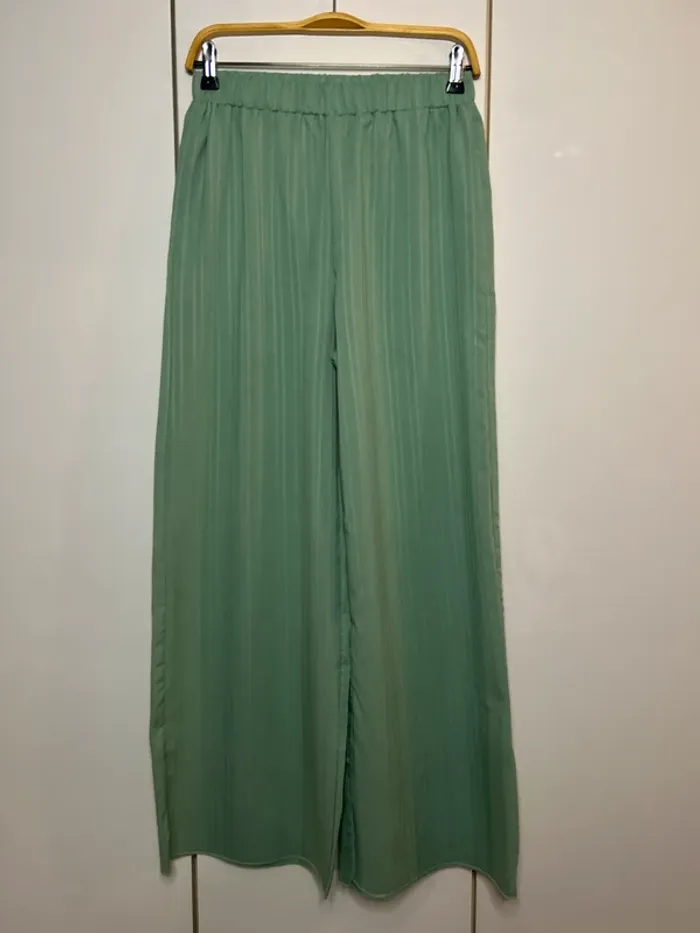 Pantalon à jambes larges vert Shein - Taille 38/M