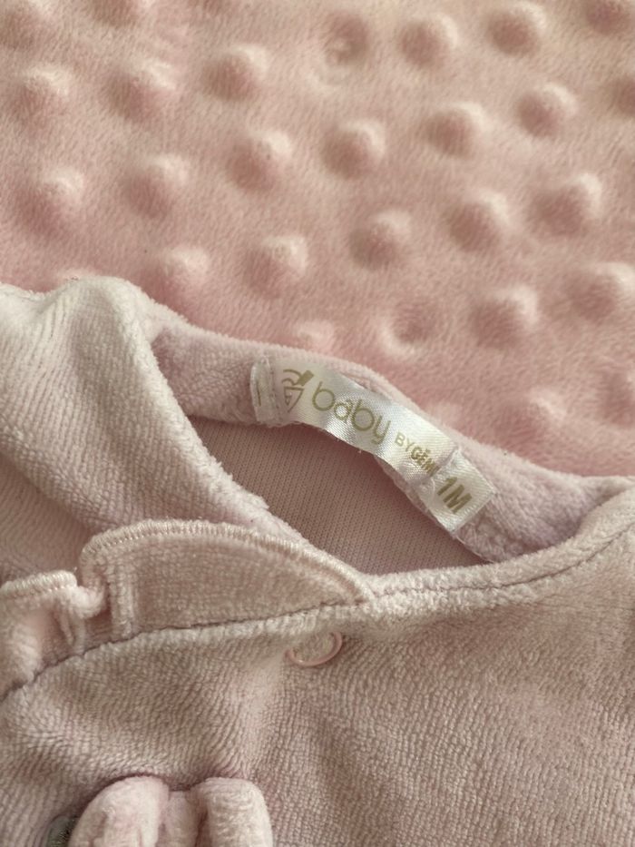Pyjama 1 mois🌸 - photo numéro 3