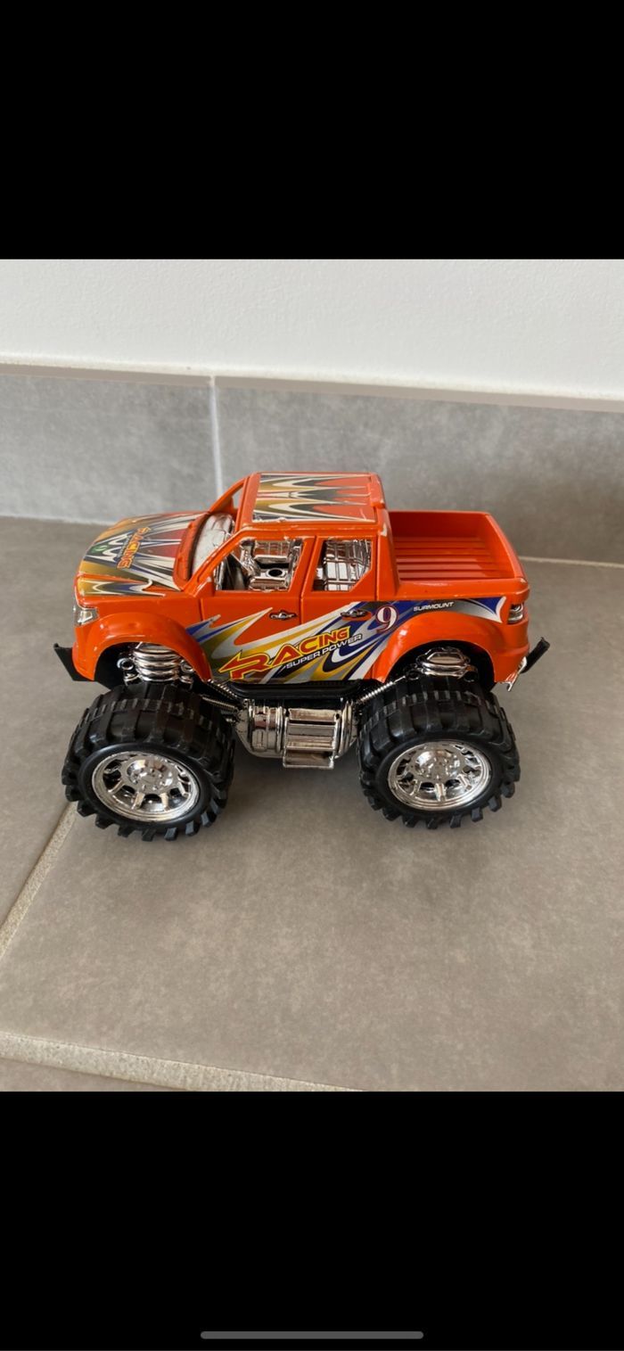 Jouet Voiture - photo numéro 2