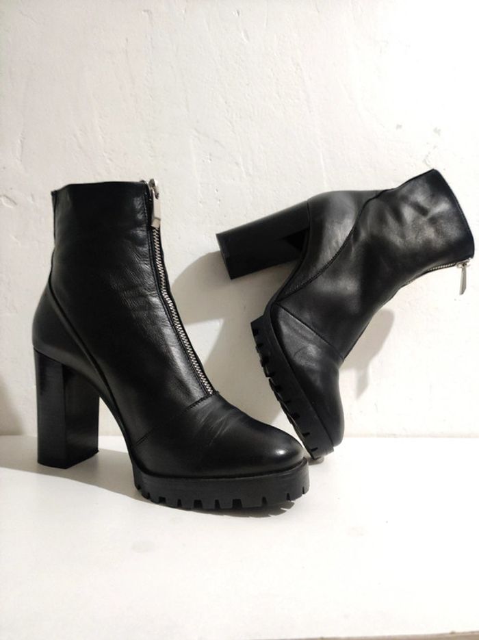 Bottines zippées en cuir véritable à talons Zara trafaluc Heel moto ankle boots taille 38 moto