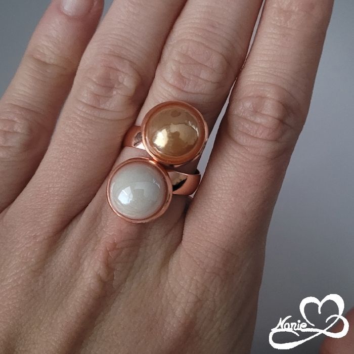 Bague ajustable rosée dorée avec 2 ronds doré et blanc