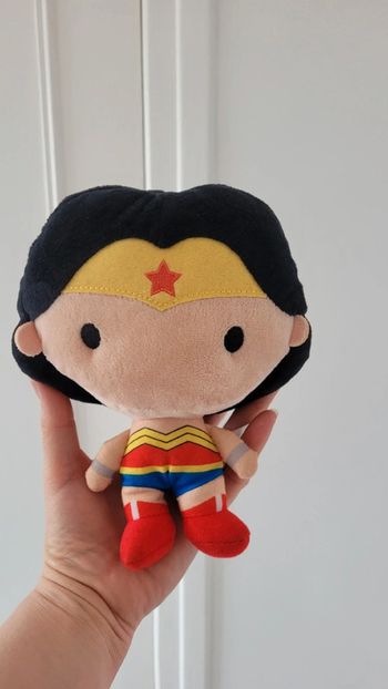 Peluche Wonder Woman officielle