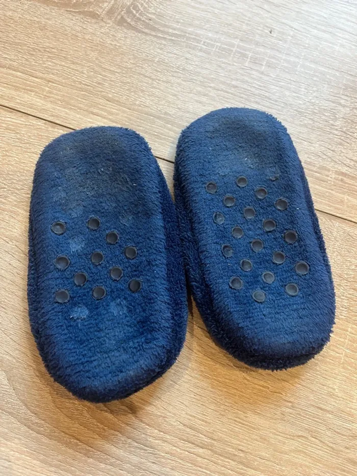 Chaussons Mixte - Reine des neiges Olaf - taille 31-32 - photo numéro 2