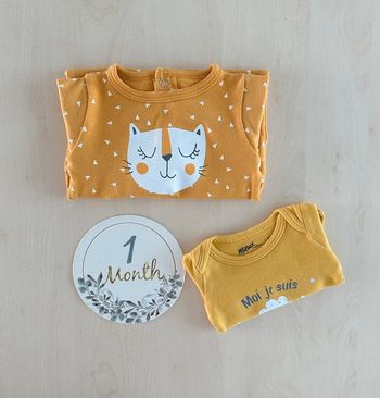 Pyjama et body fille gémo 1 mois