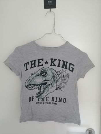 T shirt t Rex 8 ans