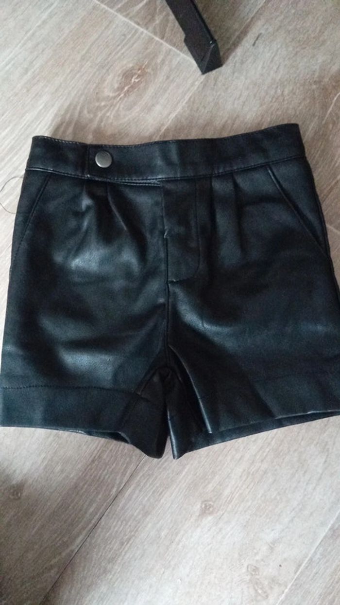 Jupe-culotte simili cuir en 3 ans