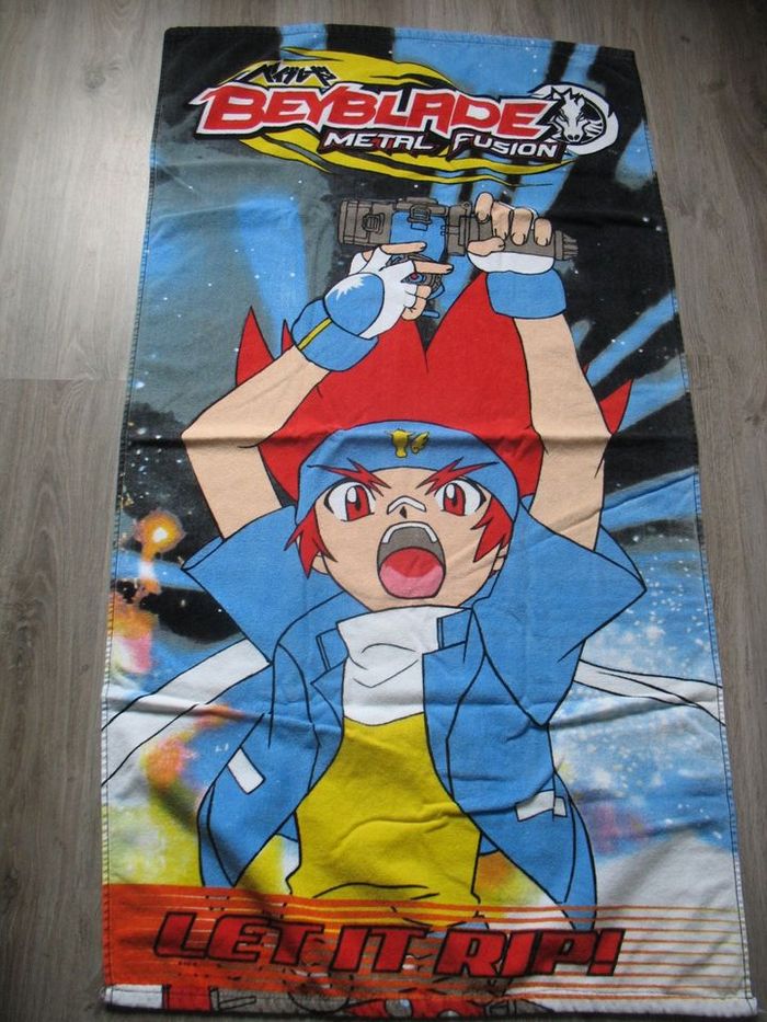 SERVIETTE DE PLAGE "BEYBLADE" - n°04