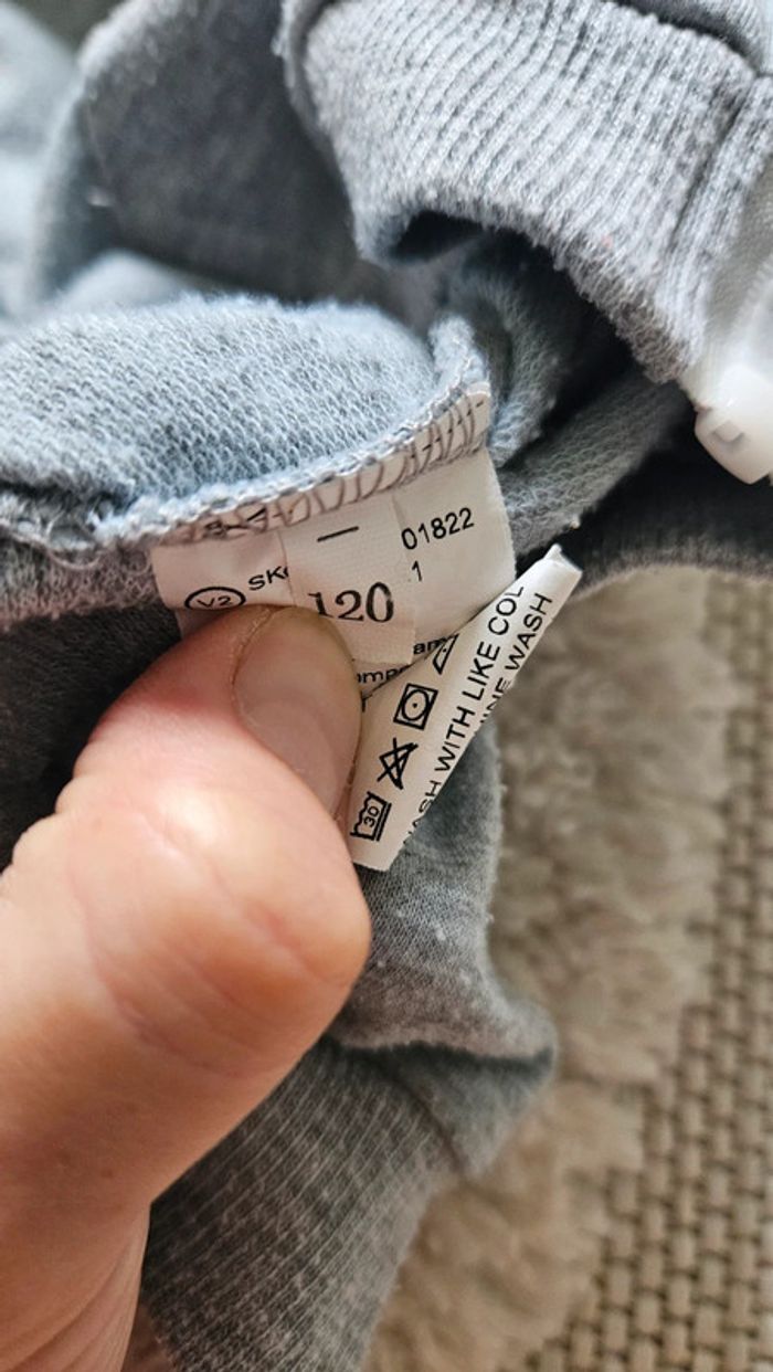 Gilet à capuche Nasa 6 ans - photo numéro 2